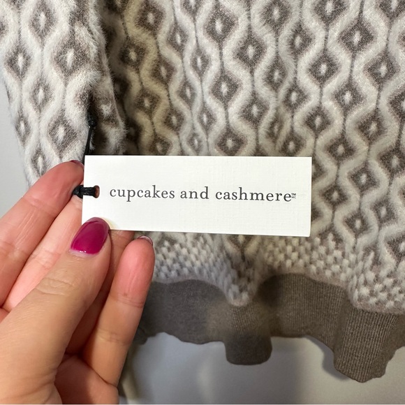 NWT cupcakes and cashmere cardigan sweater size extra large - Picture 2 of 5